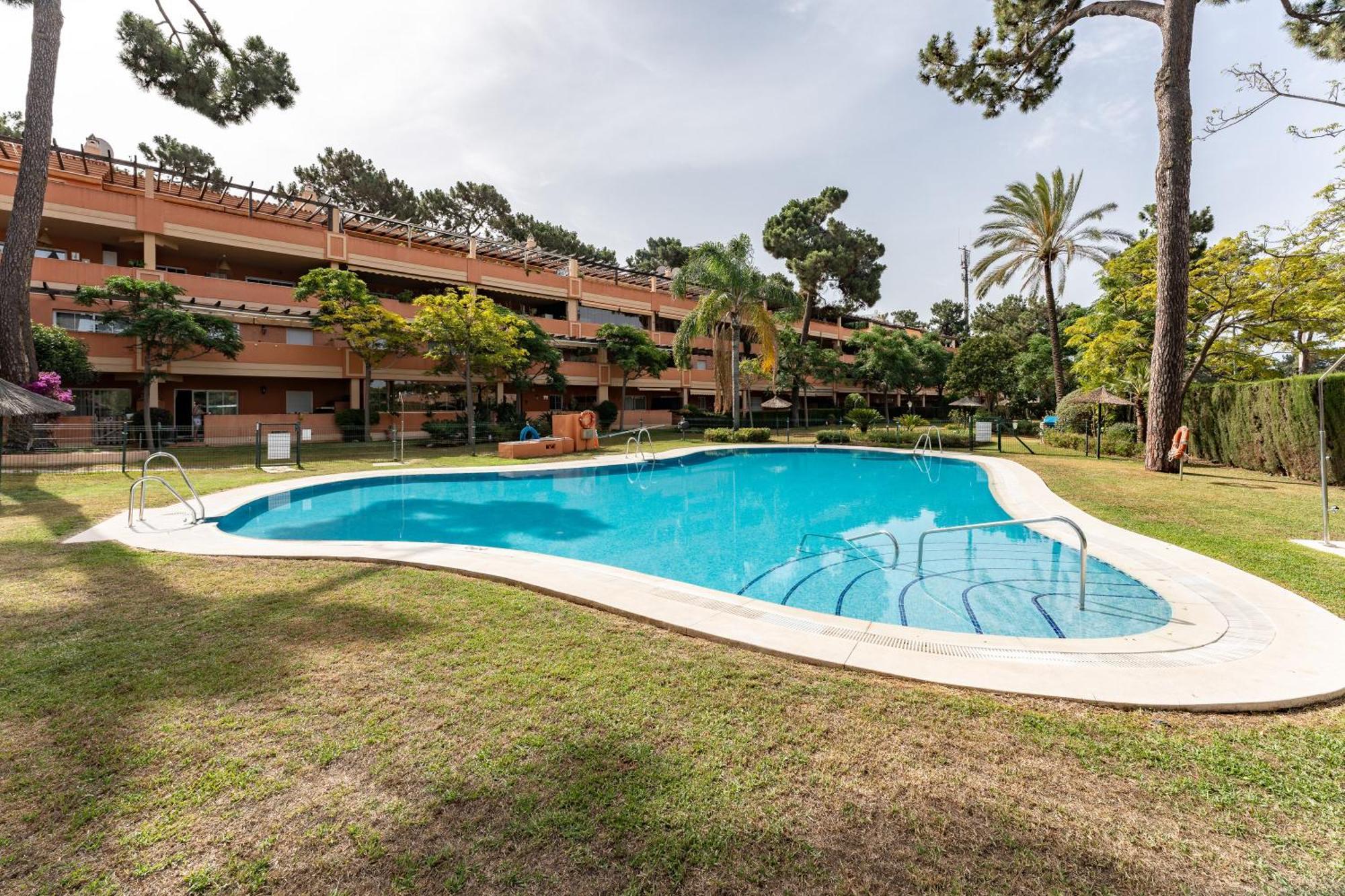 Pino Golf Garden Elviria Appartamento